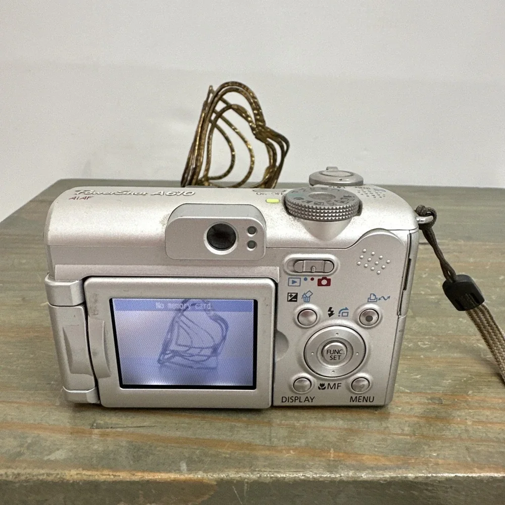 Canon PowerShot A610 Digital Camera Flip Screen 5.0MP Silver - Tested & Working!